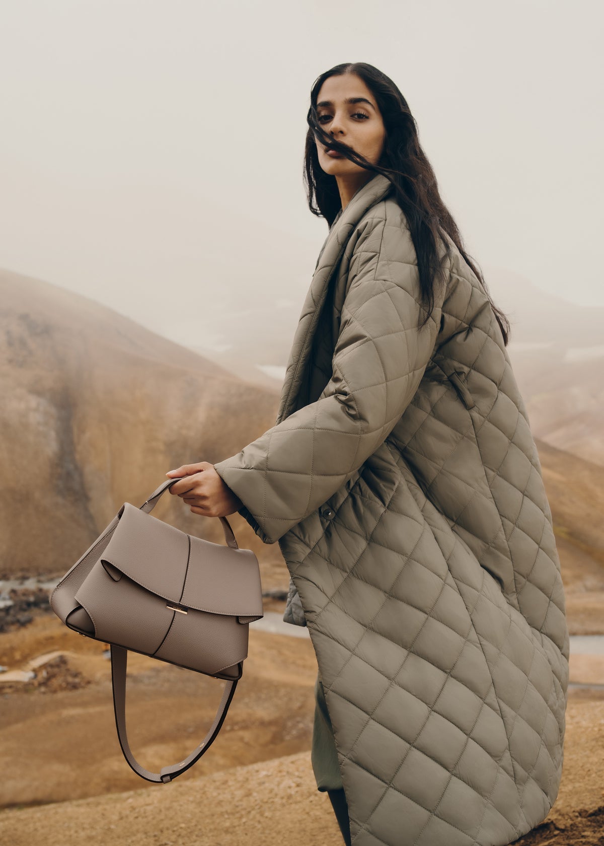 Polèn Mokki
Edition Textured Taupe