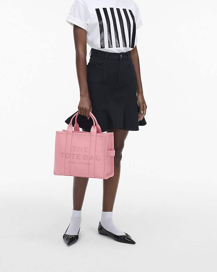 The Leather
Medium Tote Bag