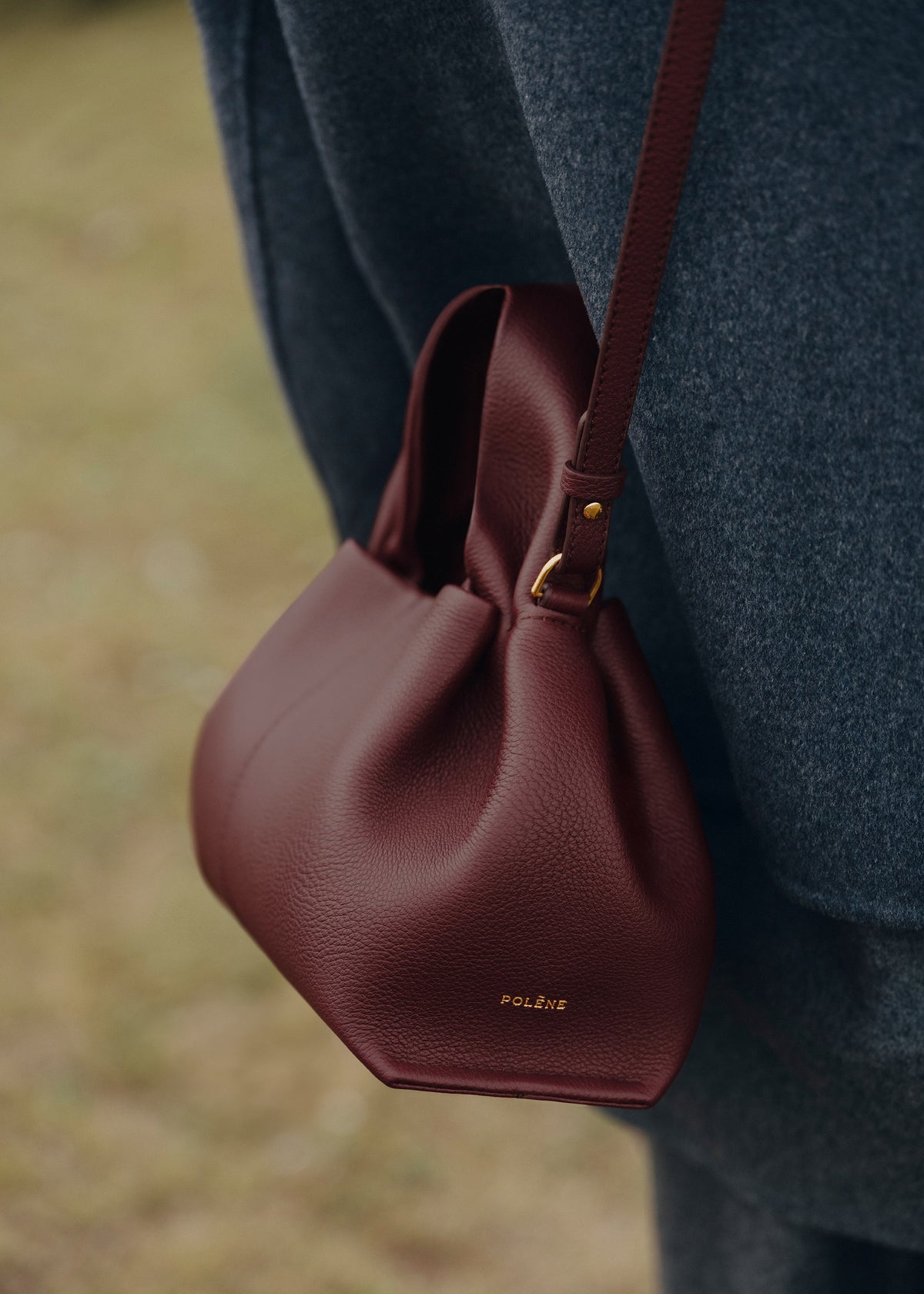 Numéro Neuf Mini
Edition Textured Black Cherry