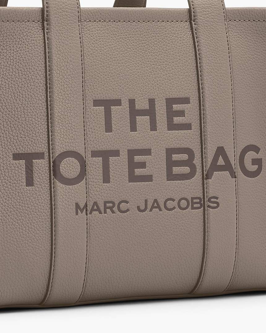 The Leather
Medium Tote Bag
