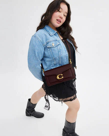 Tabby Shoulder Bag 26
Bestseller