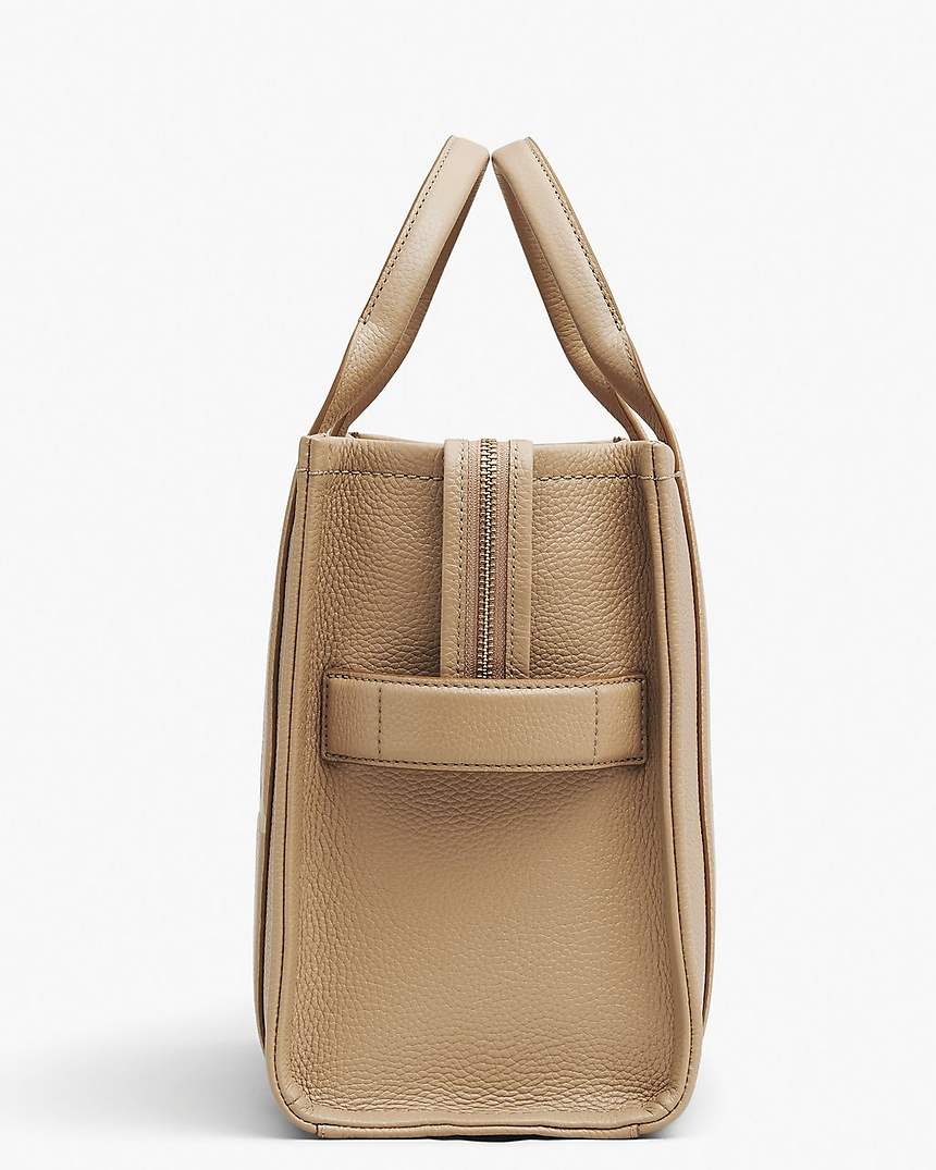 The Leather
Medium Tote Bag