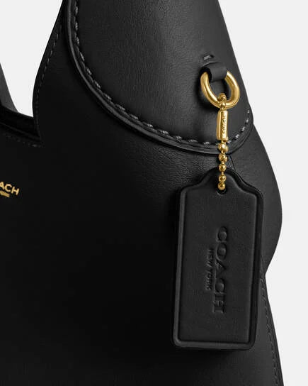 Brooklyn Shoulder Bag 28
Bestseller