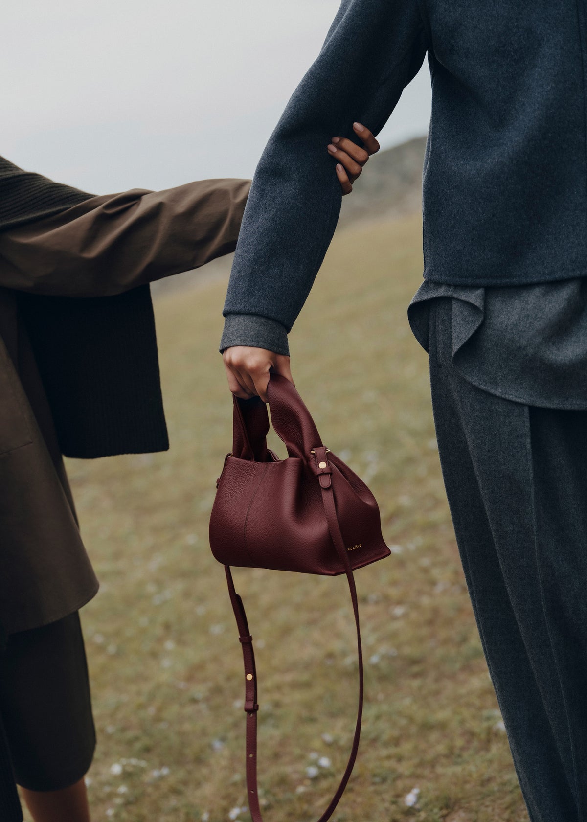 Numéro Neuf Mini
Edition Textured Black Cherry