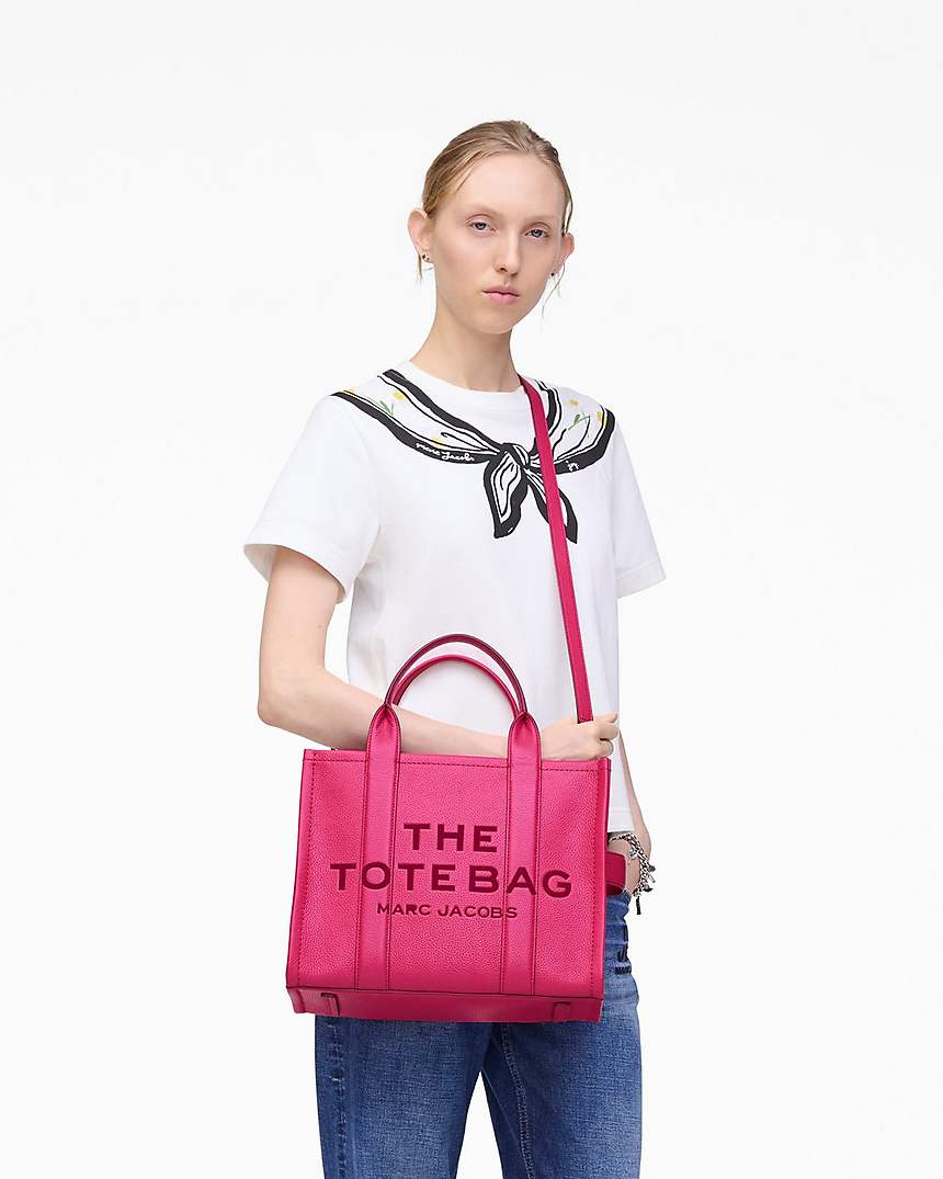 The Leather
Medium Tote Bag