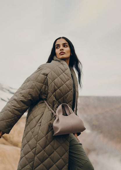 Numéro Neuf Mini
Edition Textured Taupe