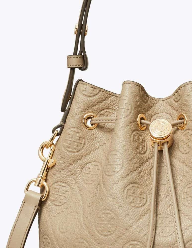 Tory Burch. T-Monogram textured bucket bag
